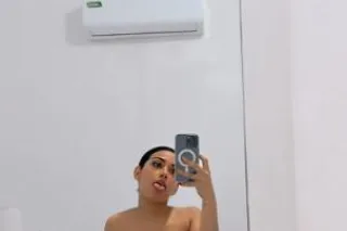 Hello, I am available 24 hours a day. - Image 1